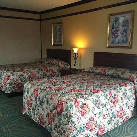 Track & Turf Motel Mount Laurel Extérieur photo