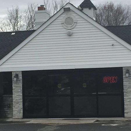 Track & Turf Motel Mount Laurel Extérieur photo