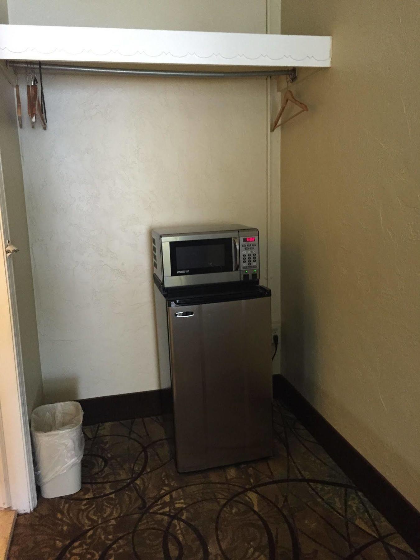 Track & Turf Motel Mount Laurel Extérieur photo